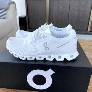 On Cloud sneakers size 6